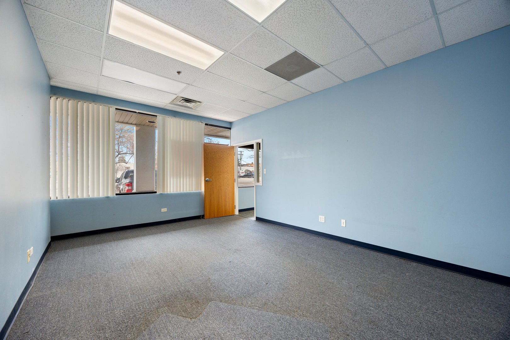 1111 Burlington Avenue #110, Lisle, IL 60532