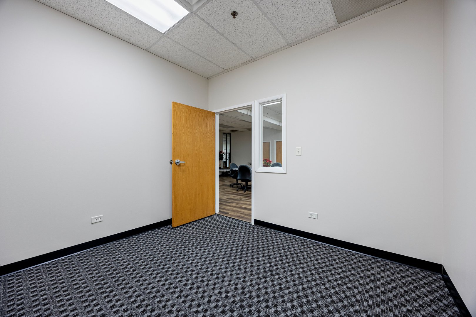 1111 Burlington Avenue #110, Lisle, IL 60532