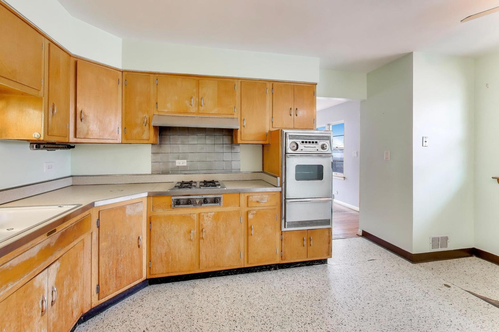 229 W Ethel Avenue, Lombard, IL 60148