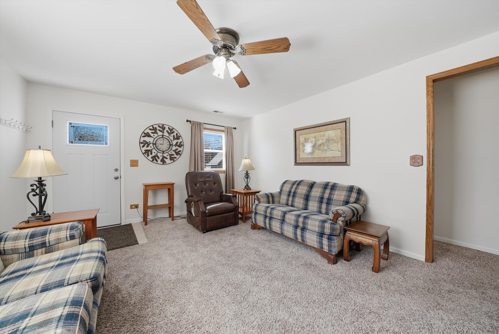 1511 Meadowbrook Drive, Round Lake Beach, IL 60073