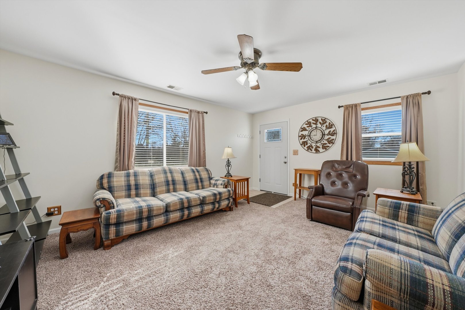 1511 Meadowbrook Drive, Round Lake Beach, IL 60073