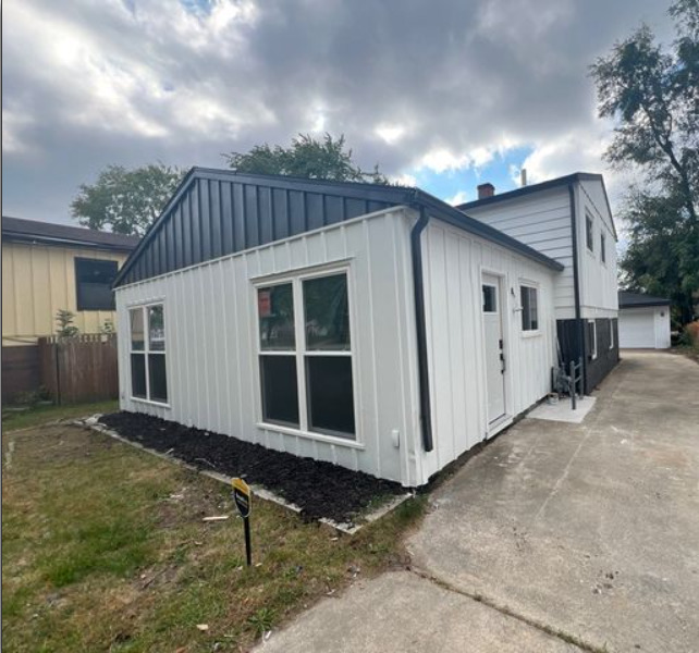 290 Merrill Avenue, Calumet City, IL 60409