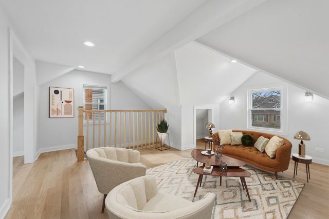 512 N Elm Street, Mount Prospect, IL 60056