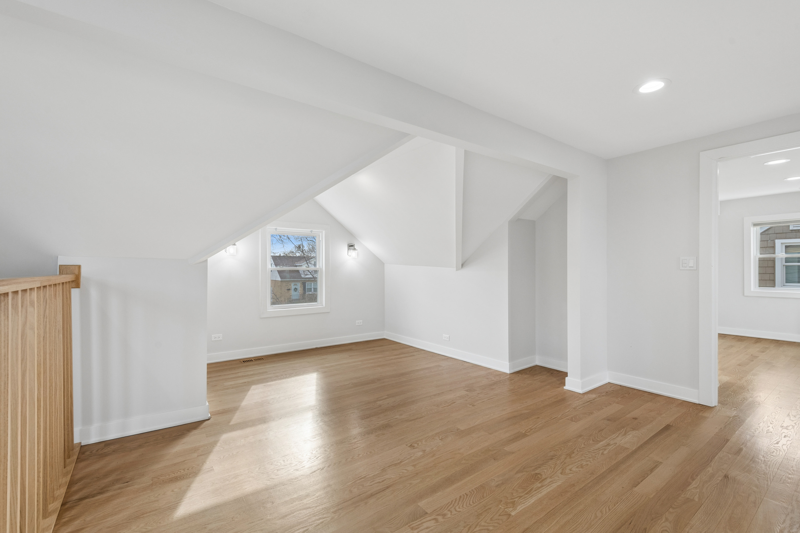 512 N Elm Street, Mount Prospect, IL 60056