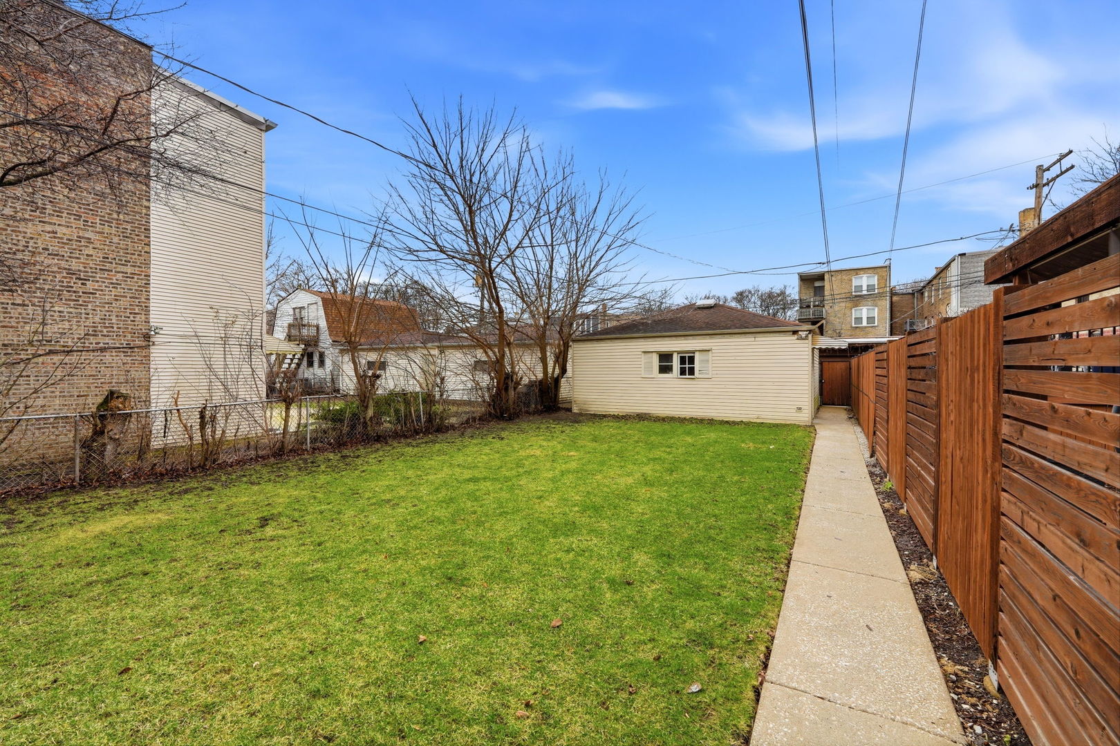 4428 N Tripp Avenue, Chicago, IL 60630