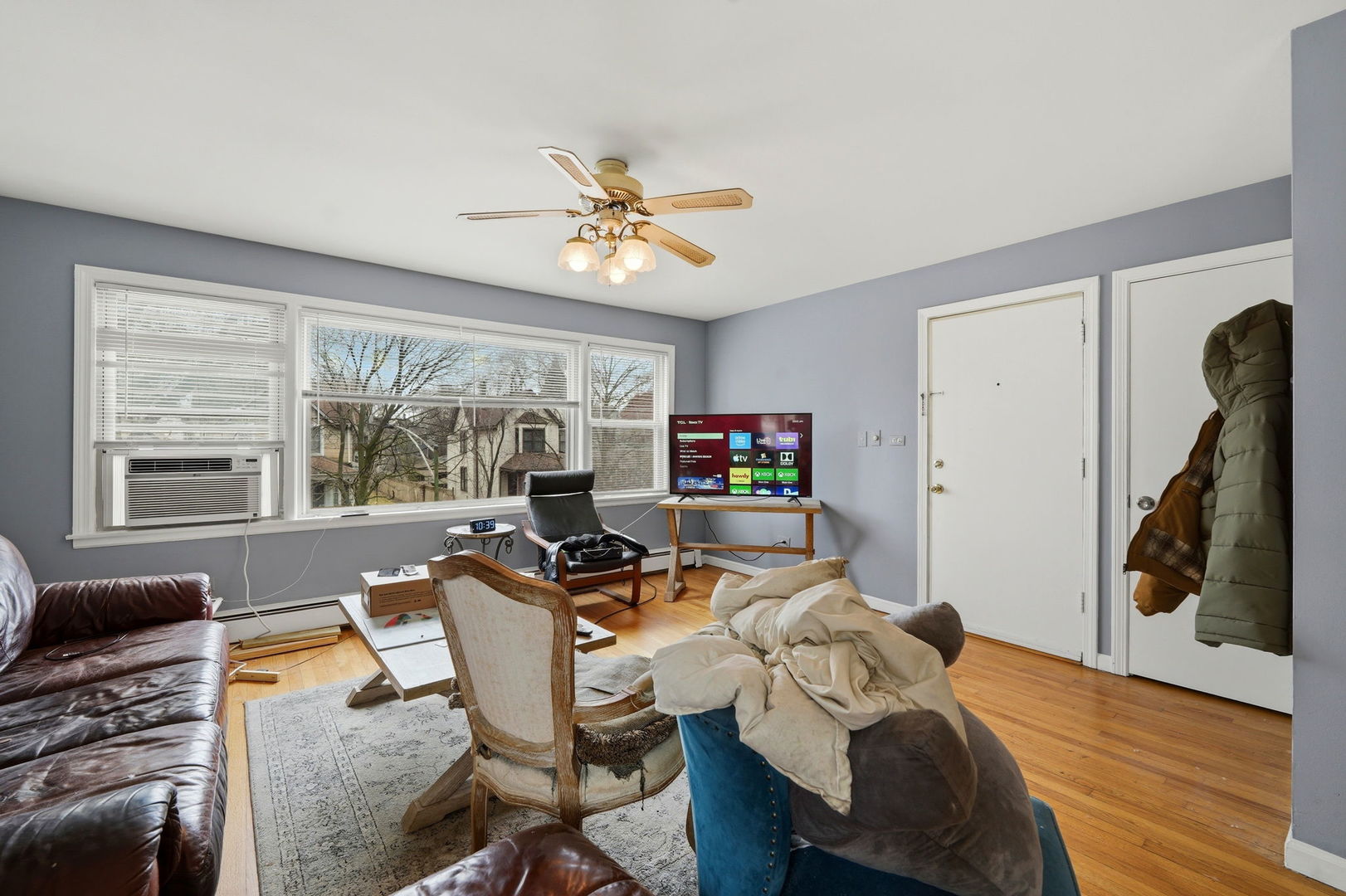 4428 N Tripp Avenue, Chicago, IL 60630