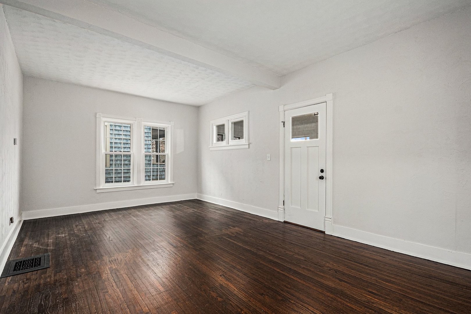 819 Pearl Street, Aurora, IL 60505