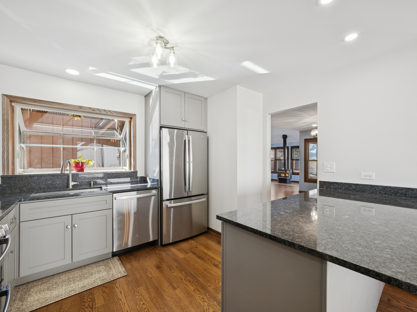 468 Tanglewood Drive, Gurnee, IL 60031