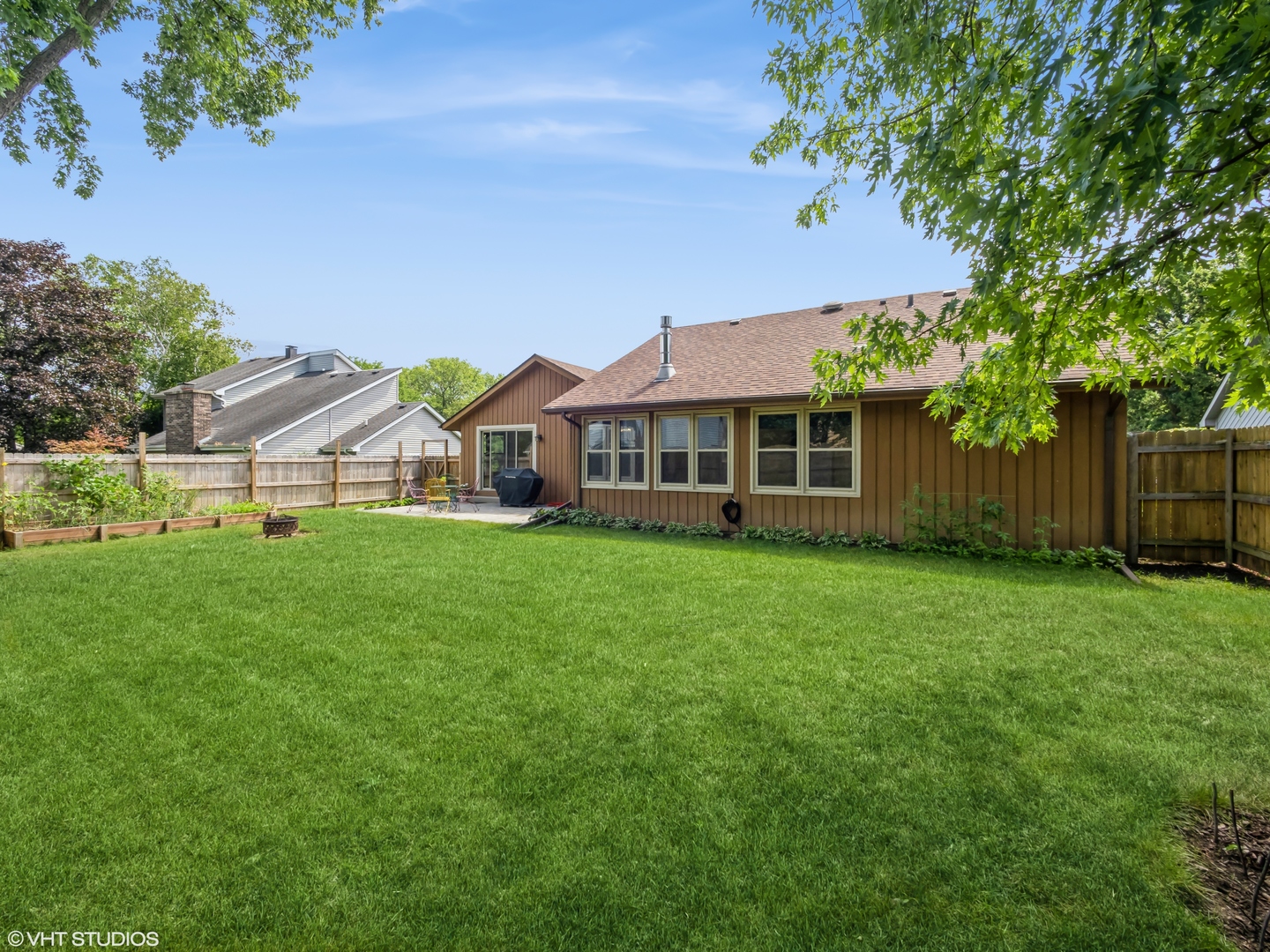 468 Tanglewood Drive, Gurnee, IL 60031