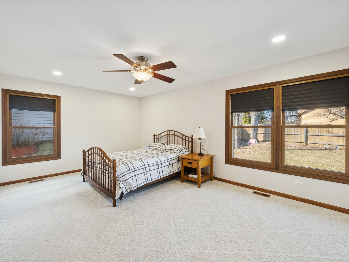 468 Tanglewood Drive, Gurnee, IL 60031