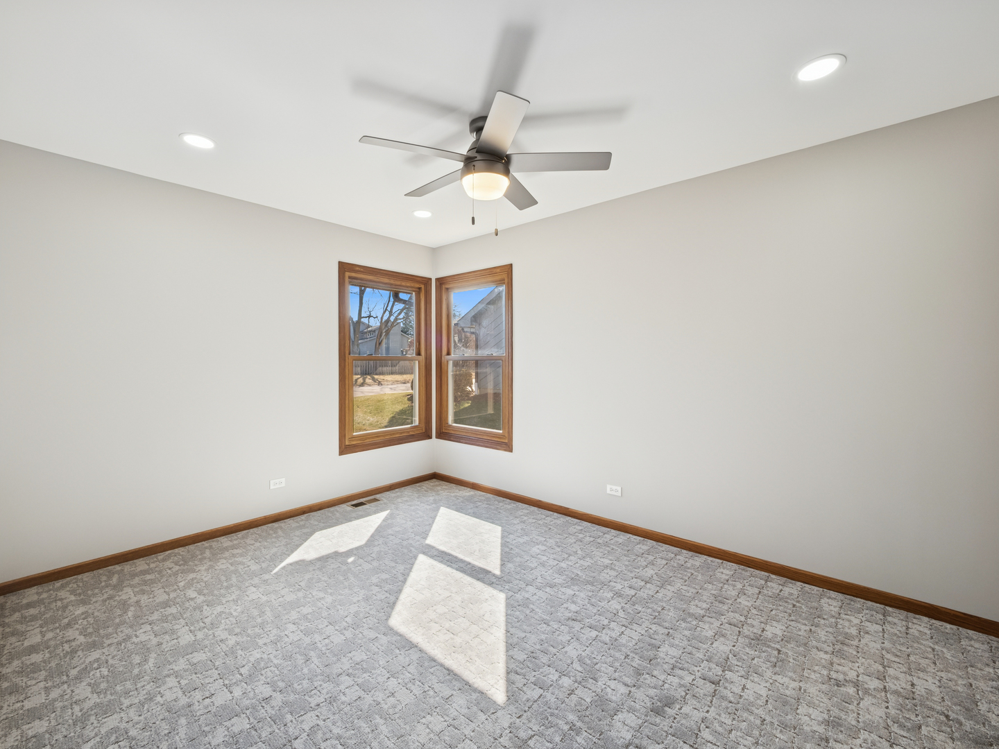 468 Tanglewood Drive, Gurnee, IL 60031