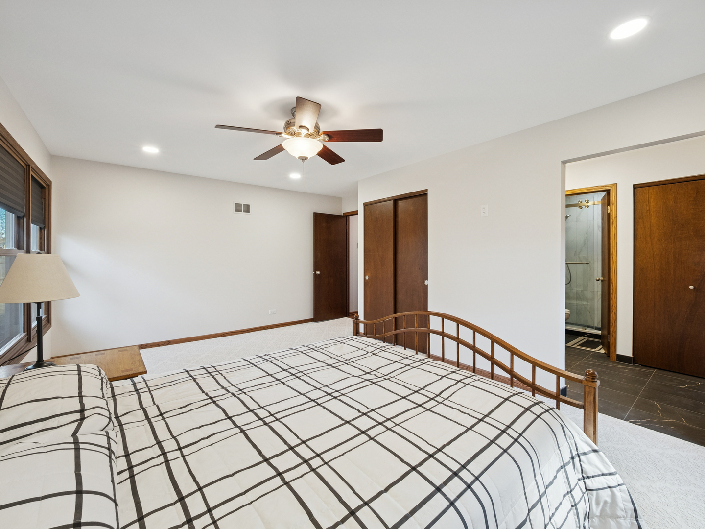 468 Tanglewood Drive, Gurnee, IL 60031