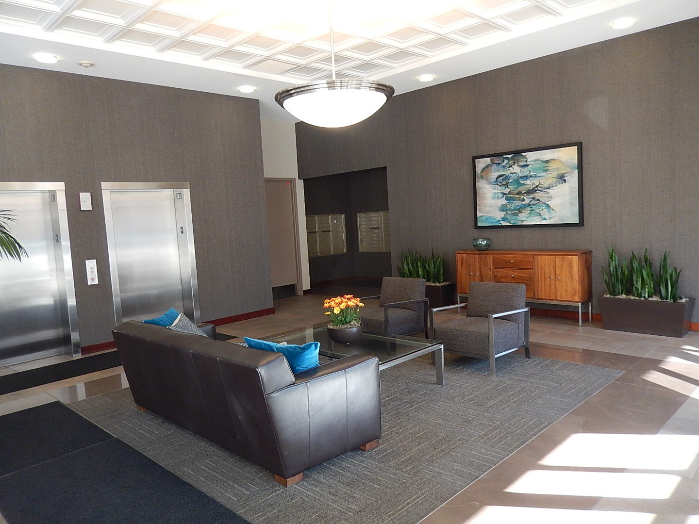 850 Village Center Drive #301, Burr Ridge, IL 60527