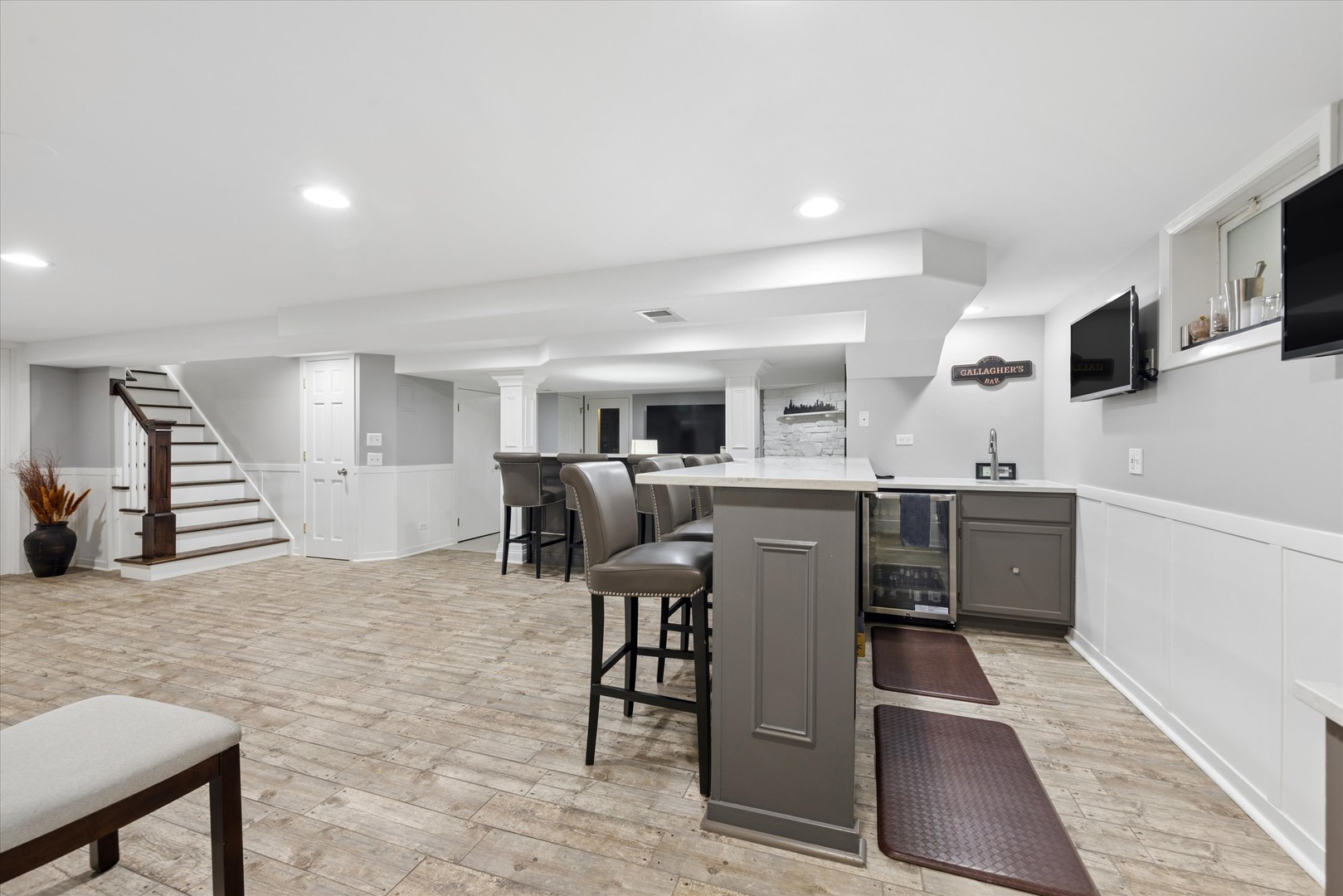 346 E South Street, Elmhurst, IL 60126