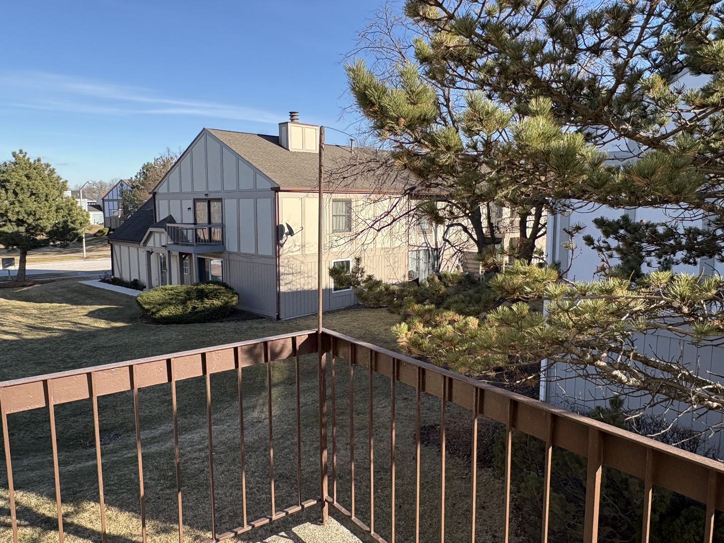 7321 Baybury Road, Downers Grove, IL 60516