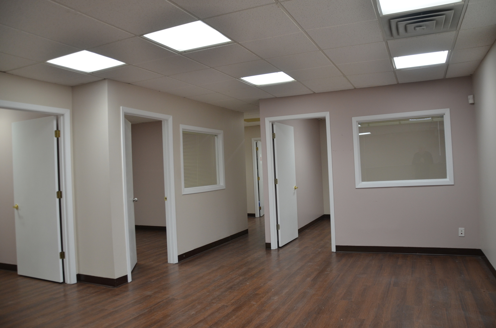 4255 Westbrook Drive #208, Aurora, IL 60504