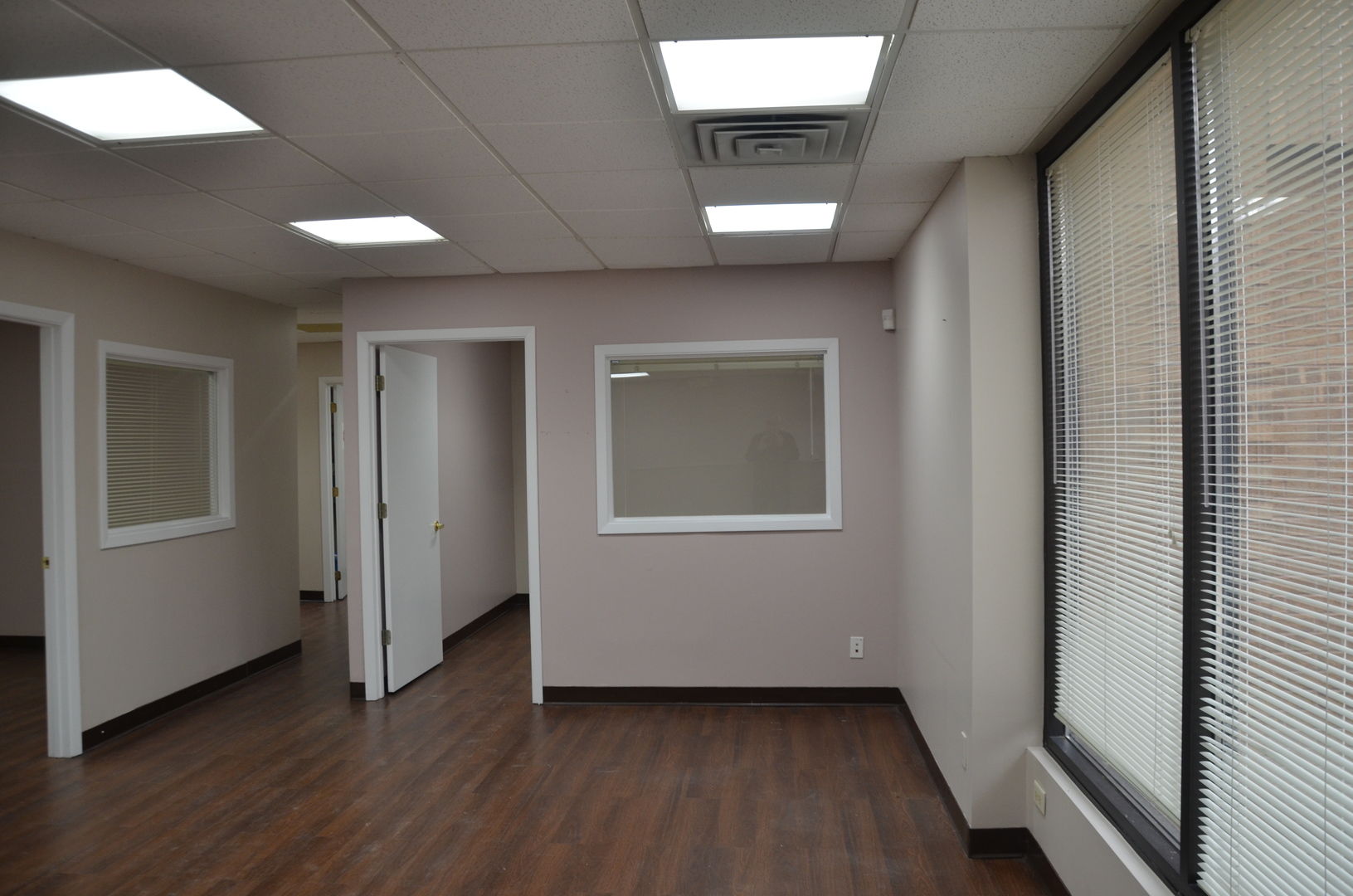 4255 Westbrook Drive #208, Aurora, IL 60504