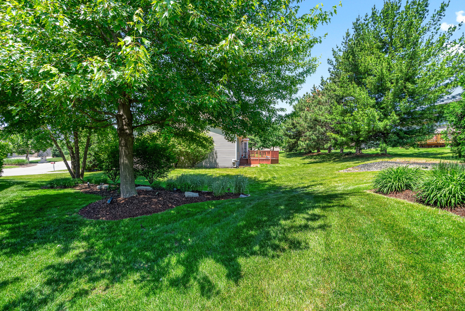 16946 Mohican Drive, Lockport, IL 60441