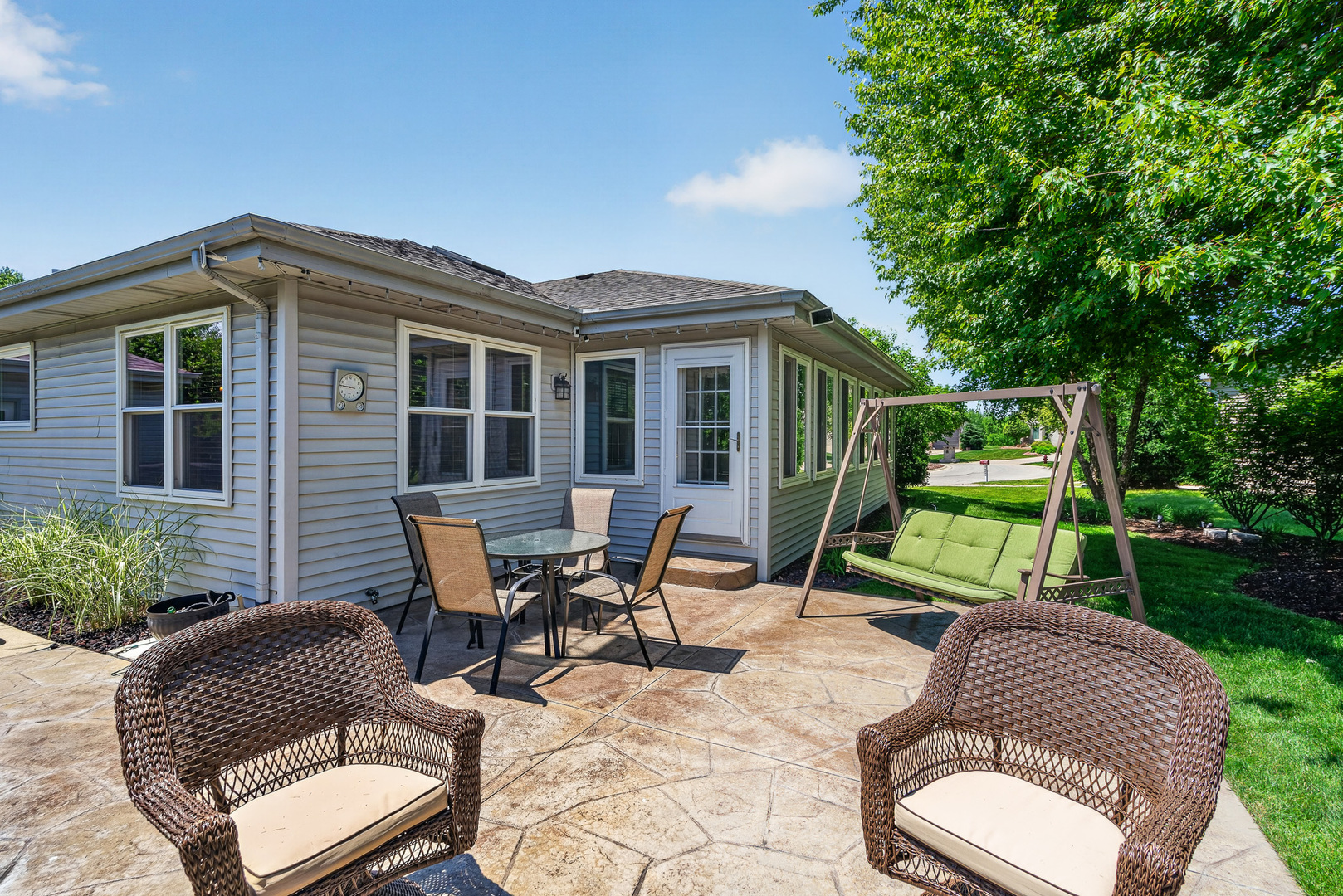 16946 Mohican Drive, Lockport, IL 60441