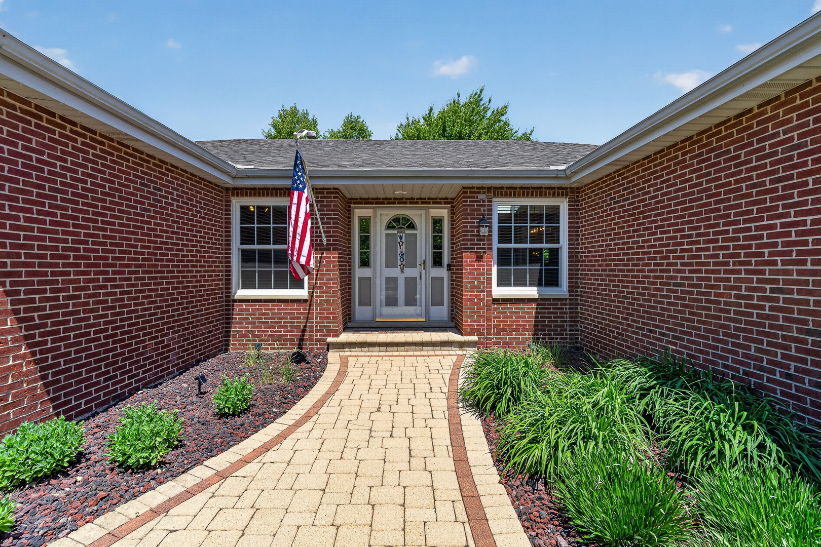 16946 Mohican Drive, Lockport, IL 60441