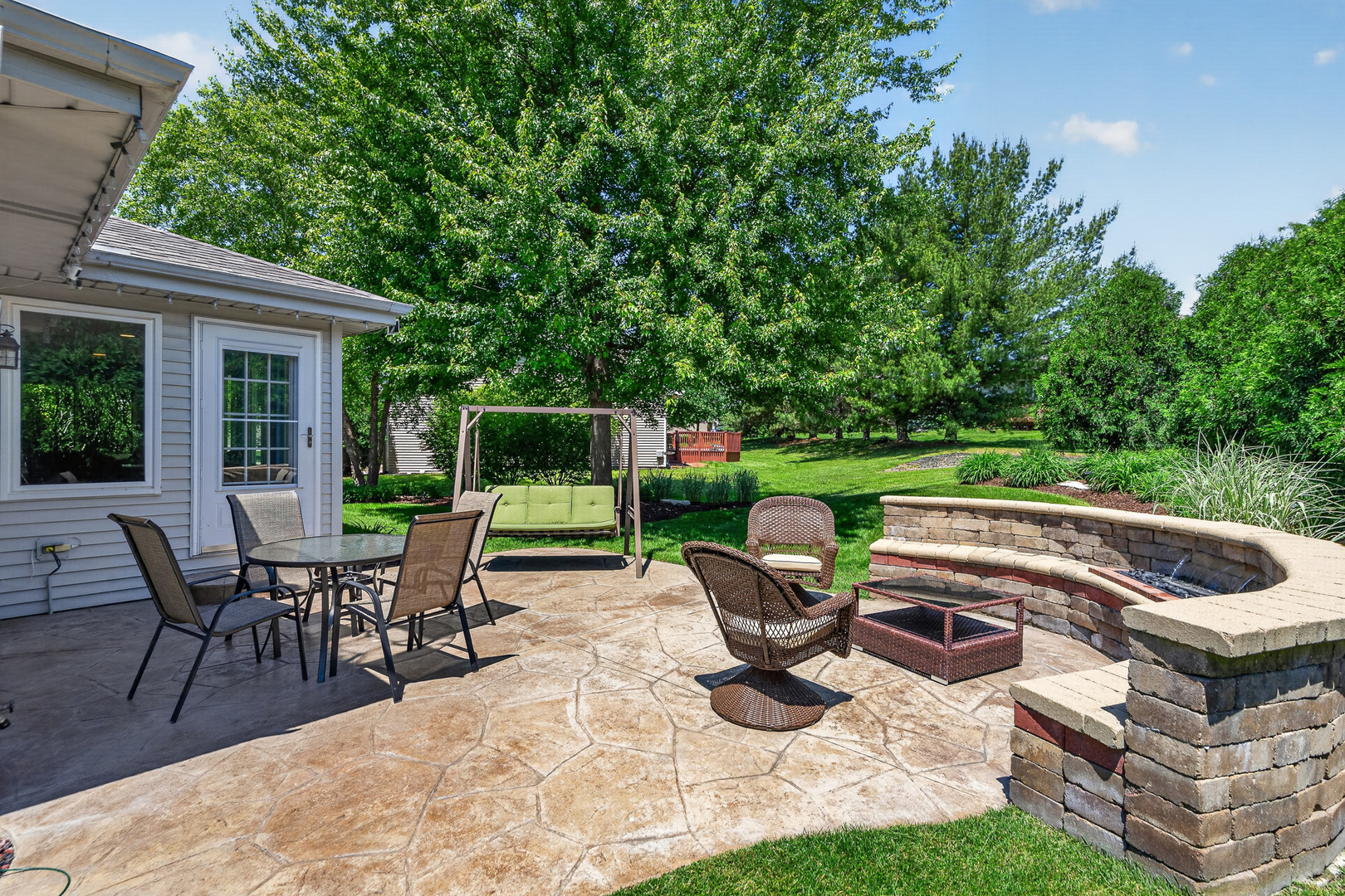 16946 Mohican Drive, Lockport, IL 60441
