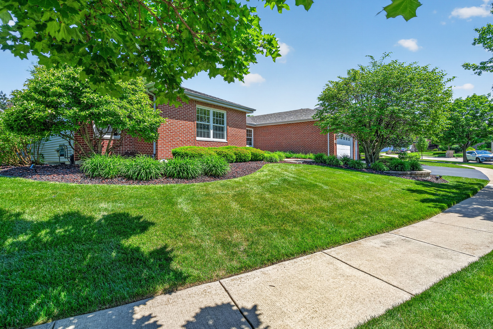 16946 Mohican Drive, Lockport, IL 60441