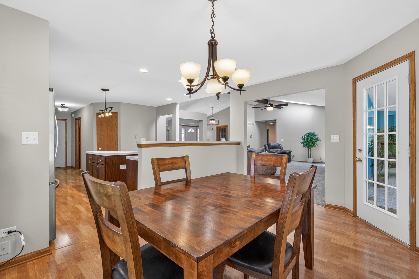 16946 Mohican Drive, Lockport, IL 60441