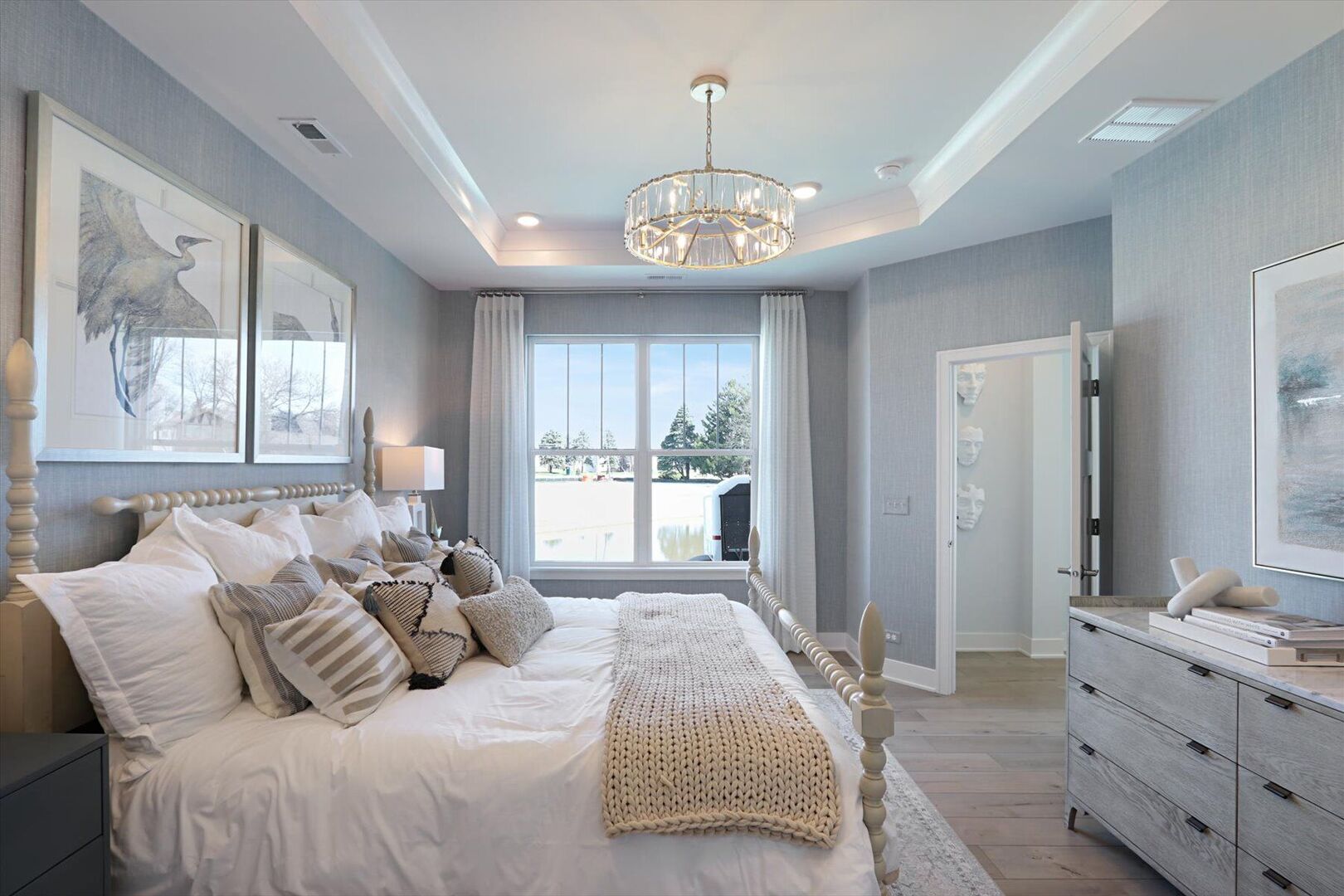 719 Alberta Avenue, Oswego, IL 60543