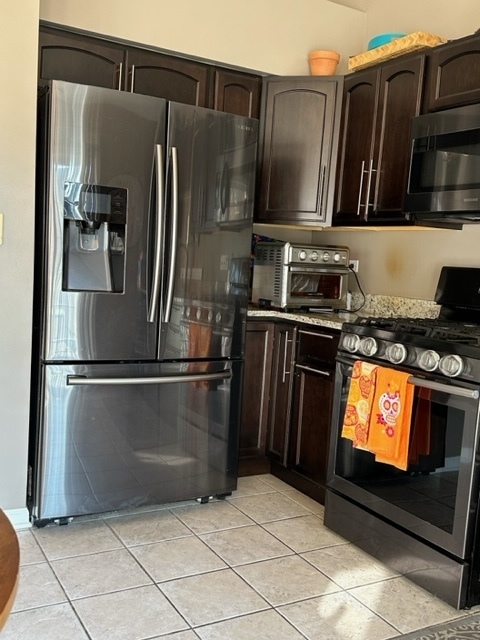 777 STONEWALL Court, Schaumburg, IL 60173