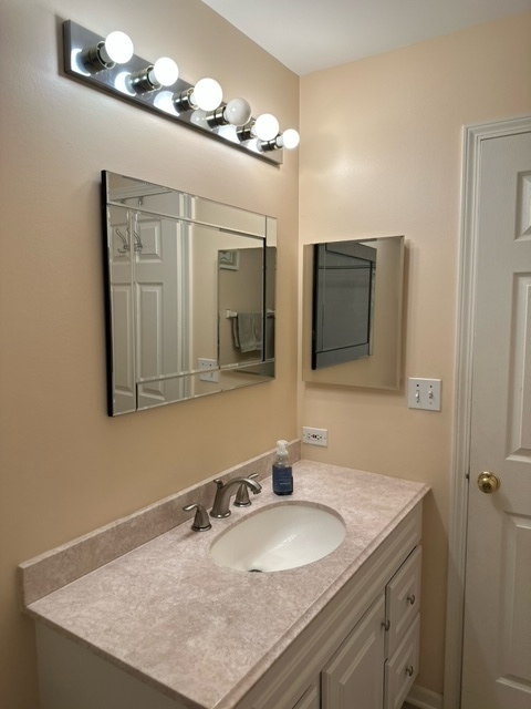 777 STONEWALL Court, Schaumburg, IL 60173