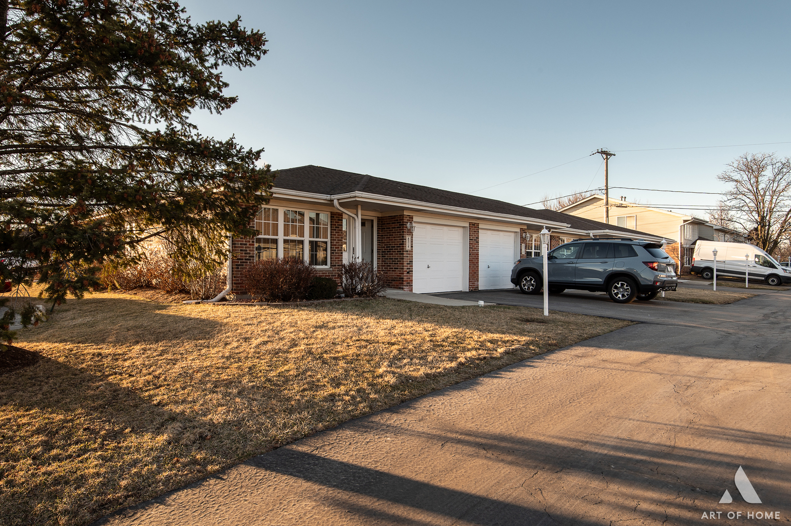 8514 Hill Top Court, Justice, IL 60458