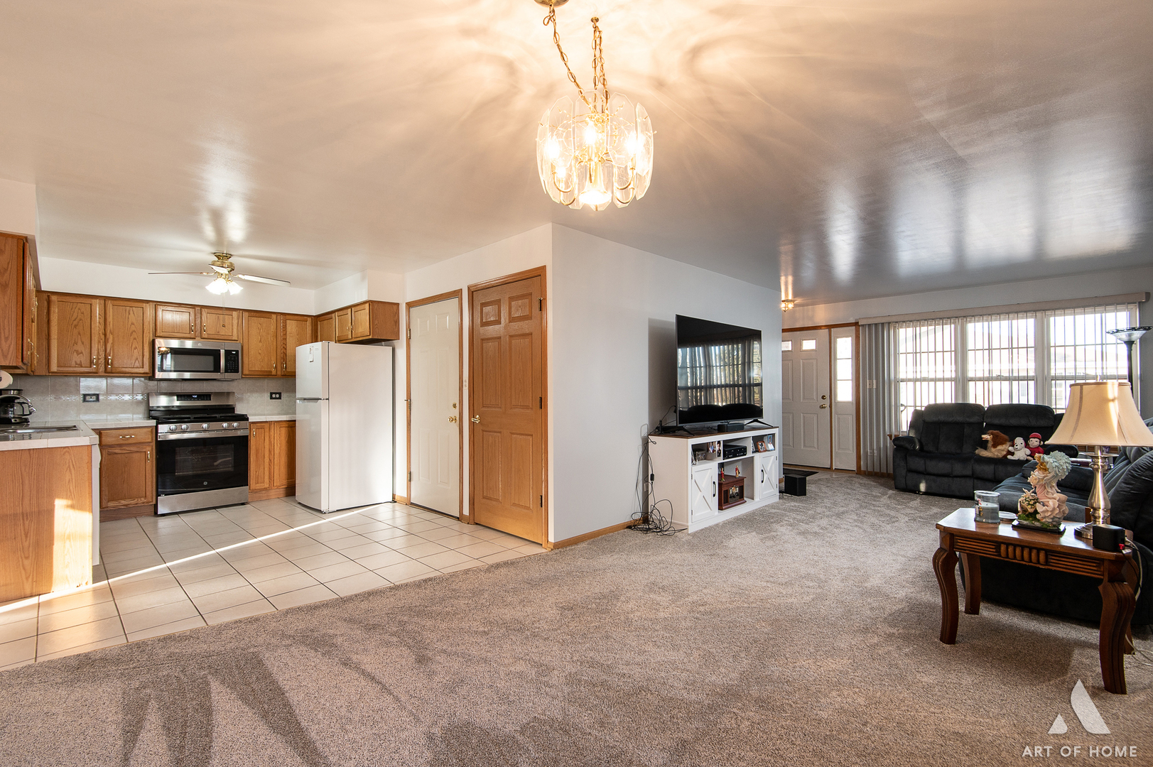 8514 Hill Top Court, Justice, IL 60458