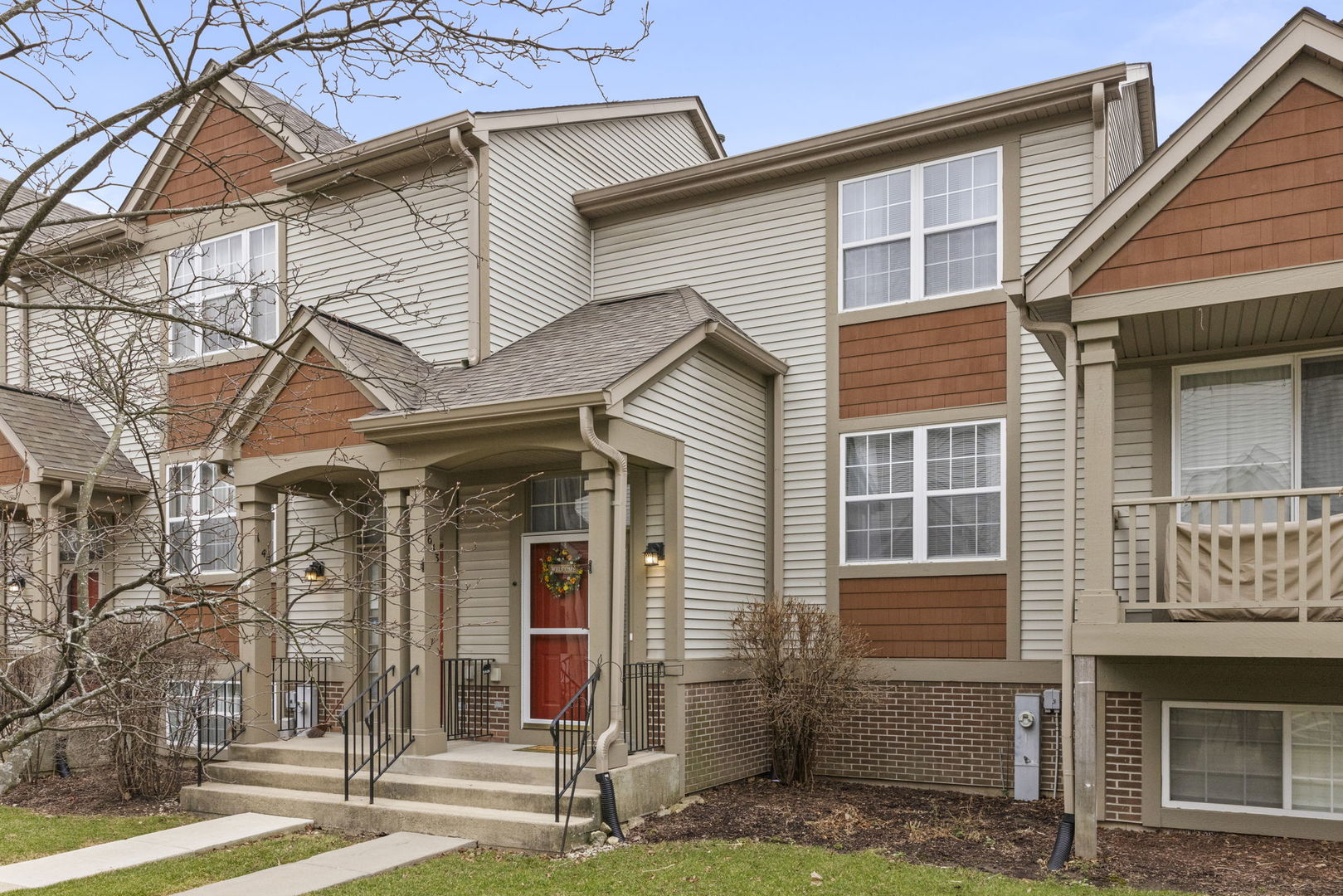 1643 ORCHARD Court, West Chicago, IL 60185