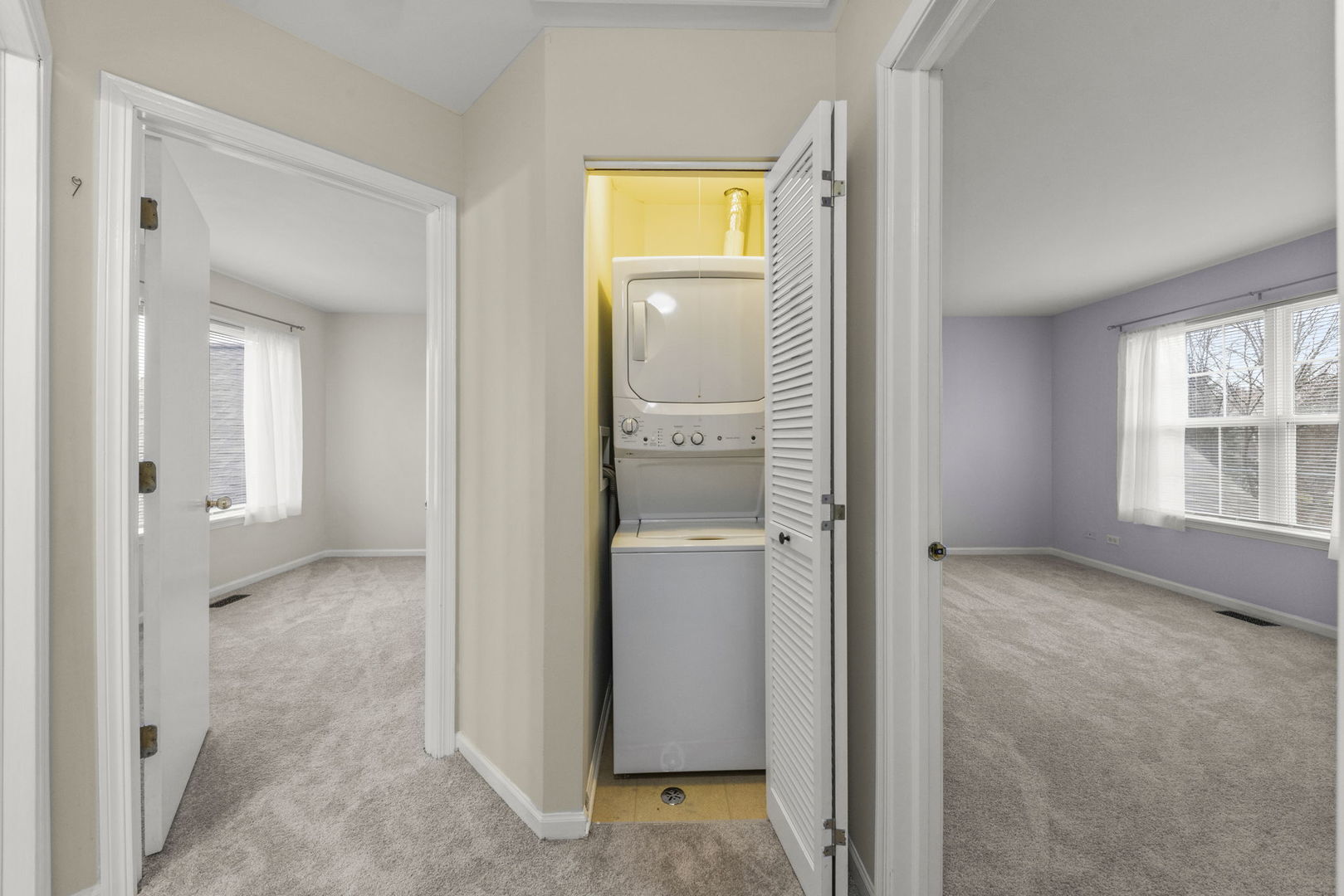 1643 ORCHARD Court, West Chicago, IL 60185