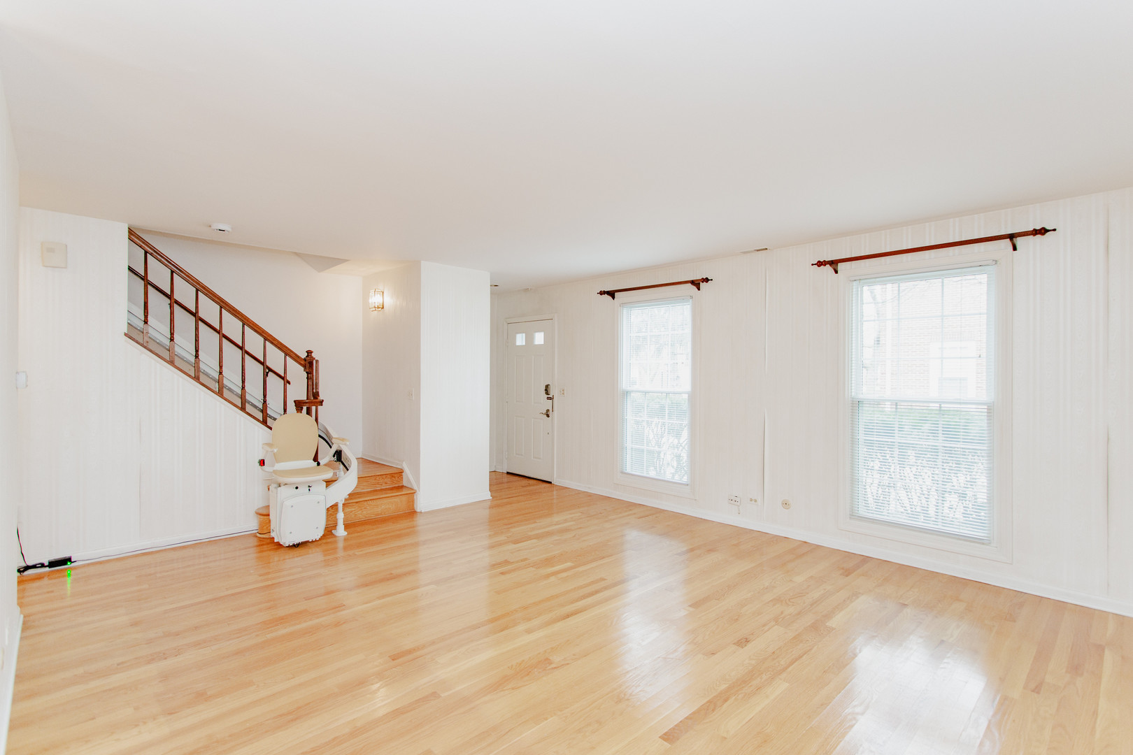 1410 Pebblecreek Drive, Glenview, IL 60025