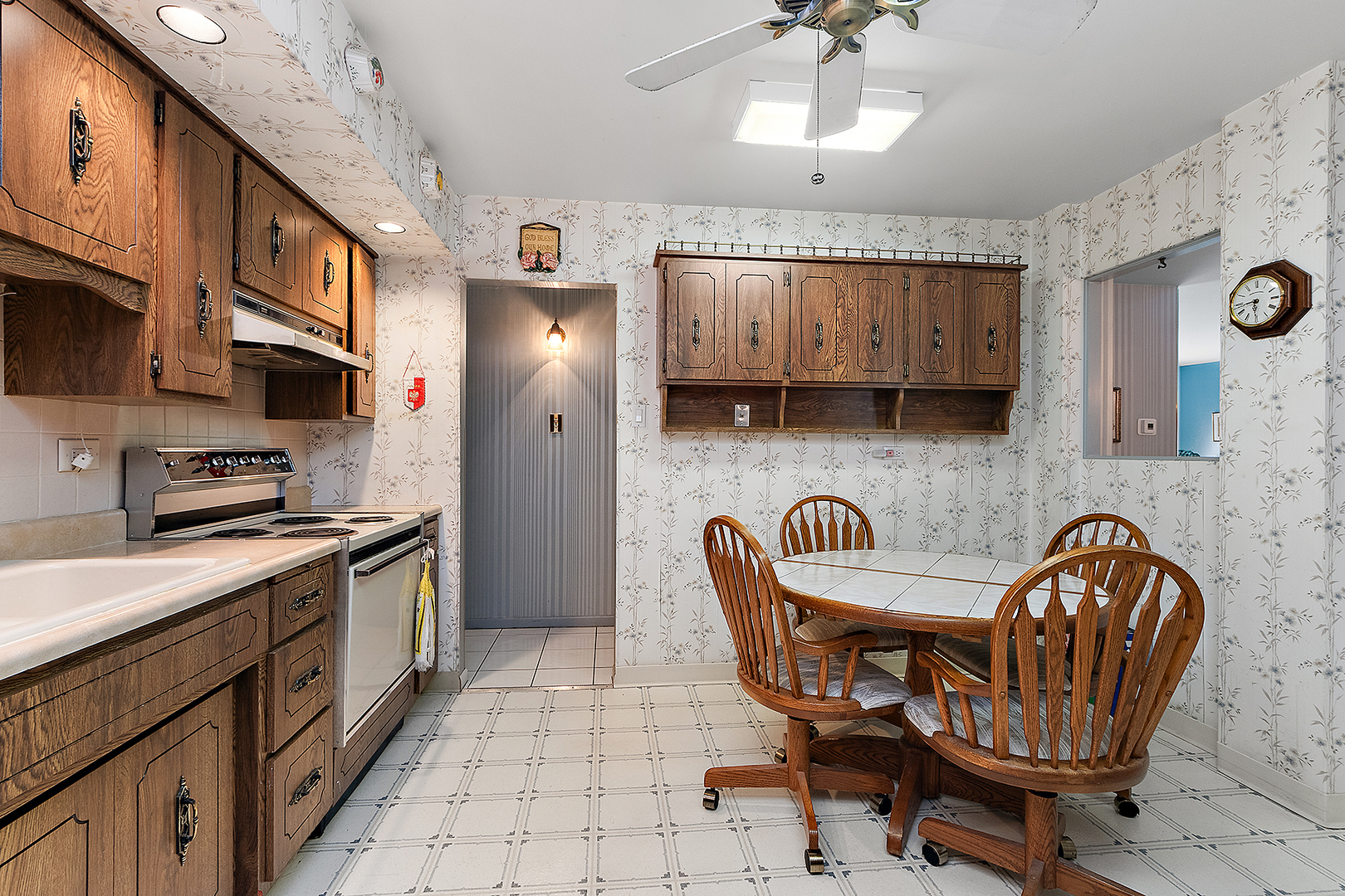 700 N Bruce Lane #108, Glenwood, IL 60425