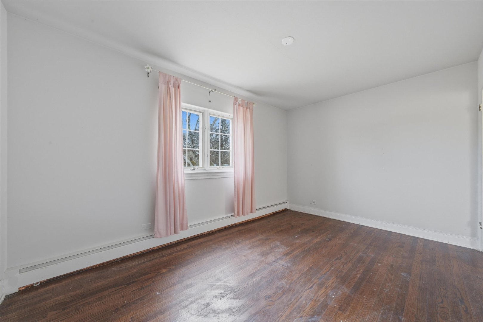 13 W Kenilworth Avenue, Prospect Heights, IL 60070