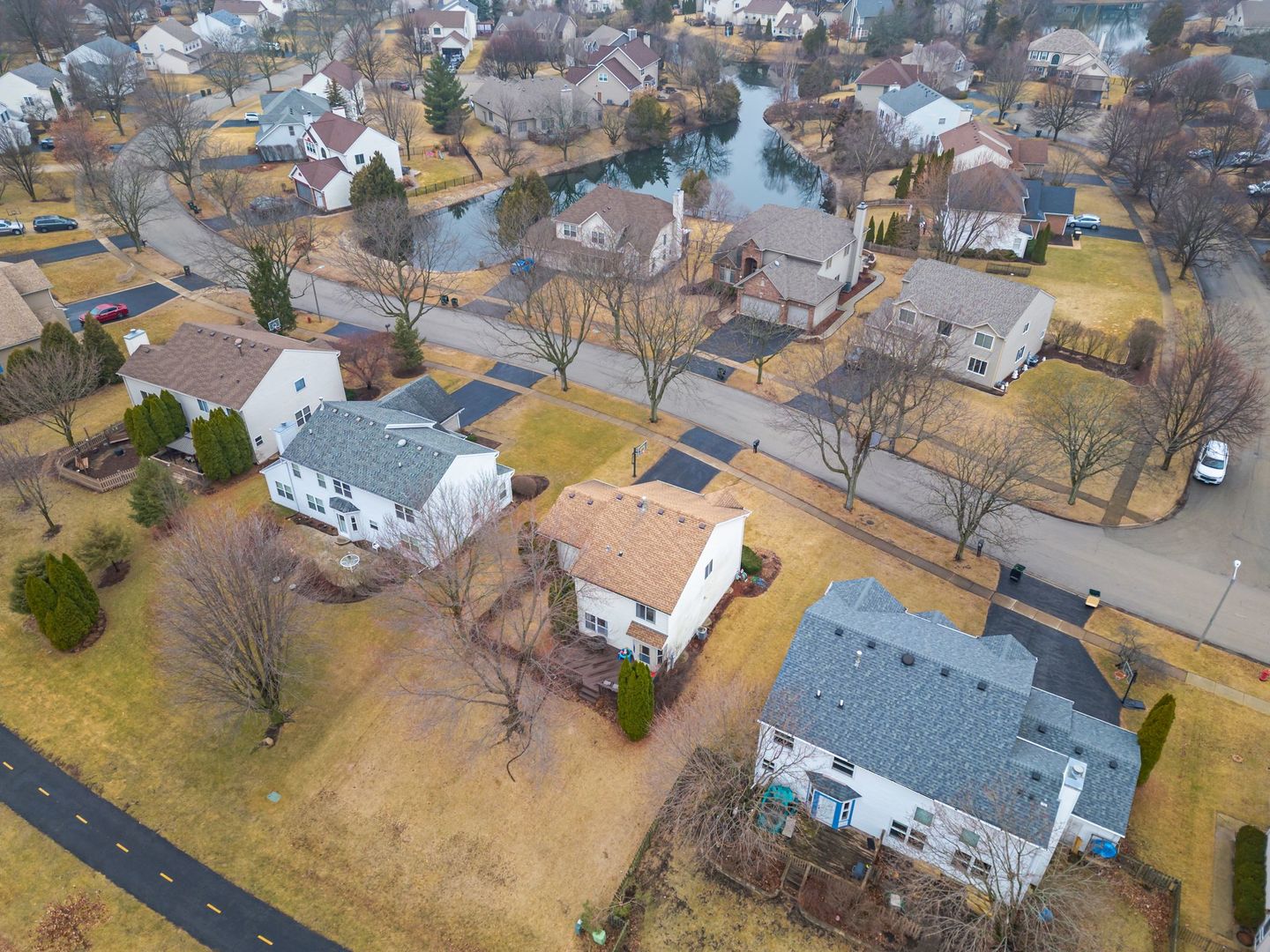 510 Waterford Drive, Oswego, IL 60543