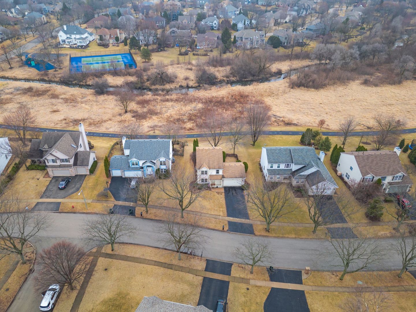 510 Waterford Drive, Oswego, IL 60543