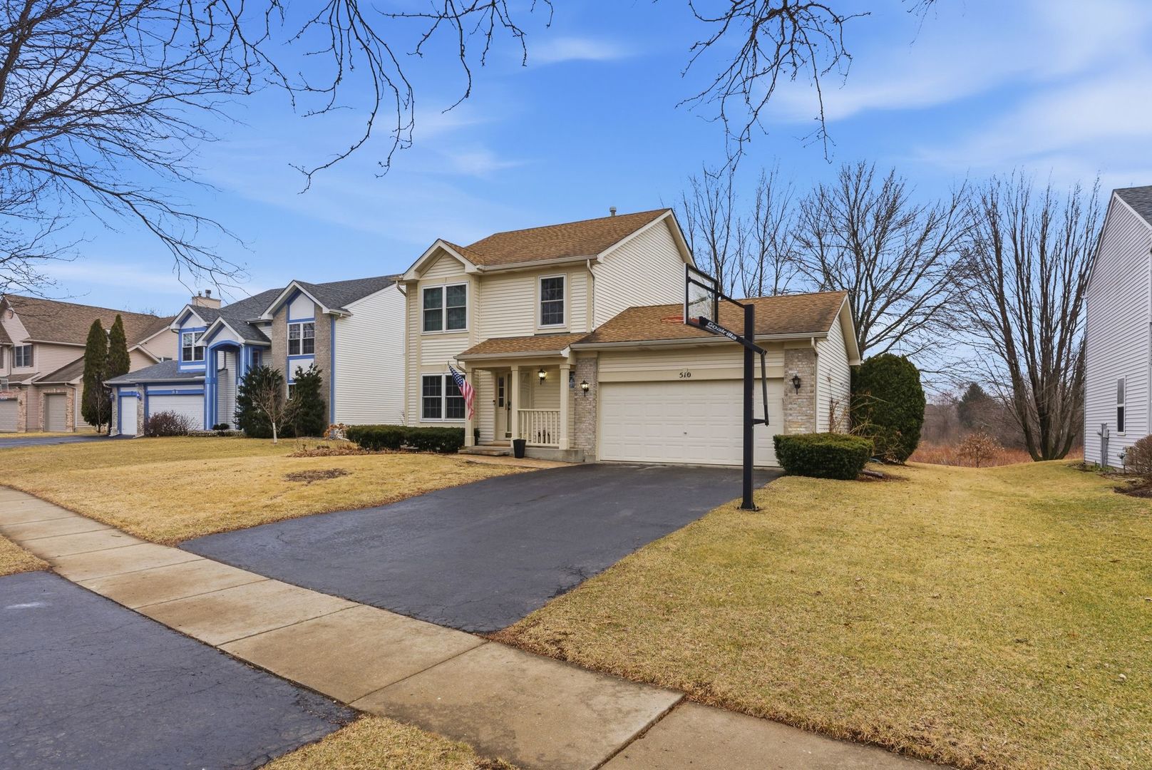 510 Waterford Drive, Oswego, IL 60543