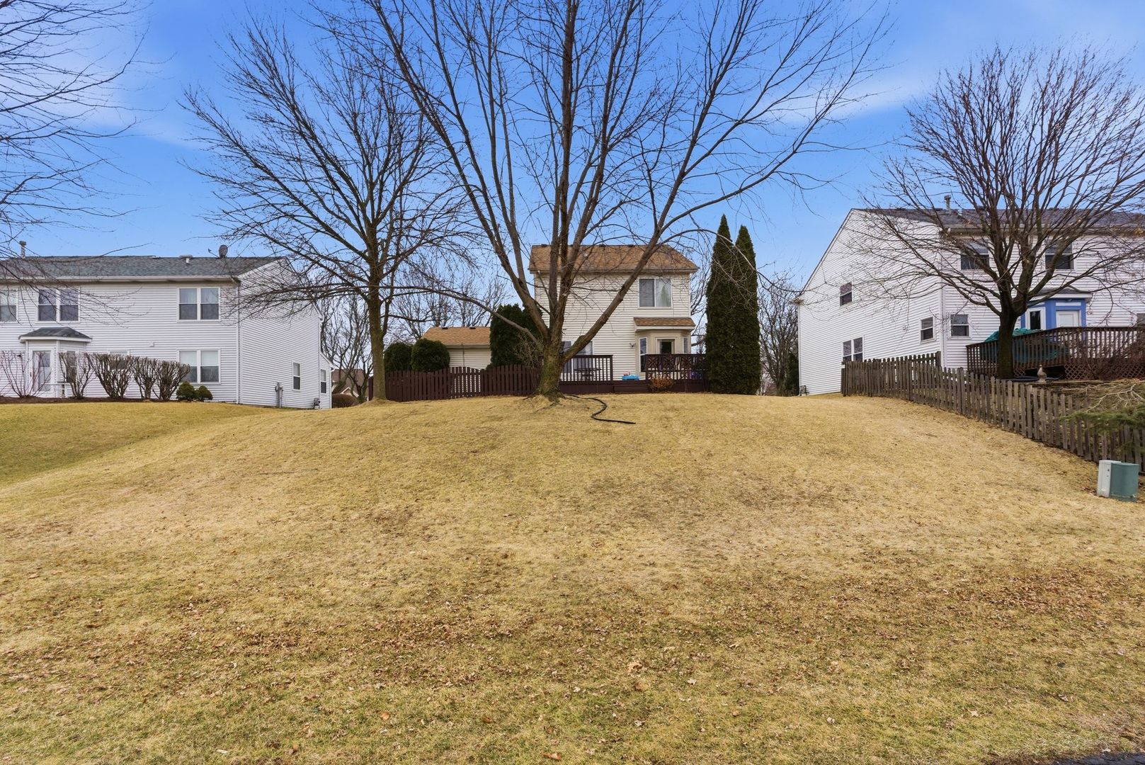 510 Waterford Drive, Oswego, IL 60543