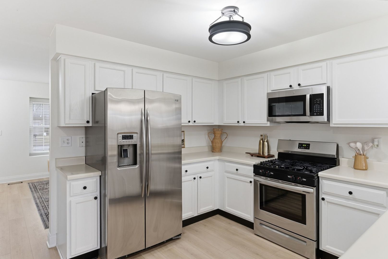 510 Waterford Drive, Oswego, IL 60543