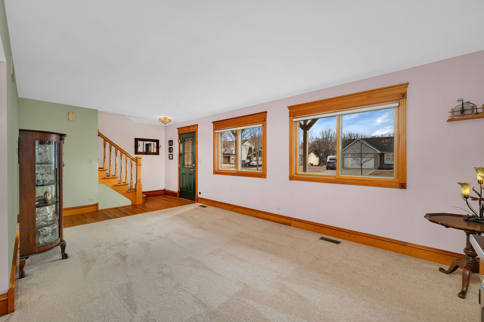 123 Fox Chase Drive, Oswego, IL 60543