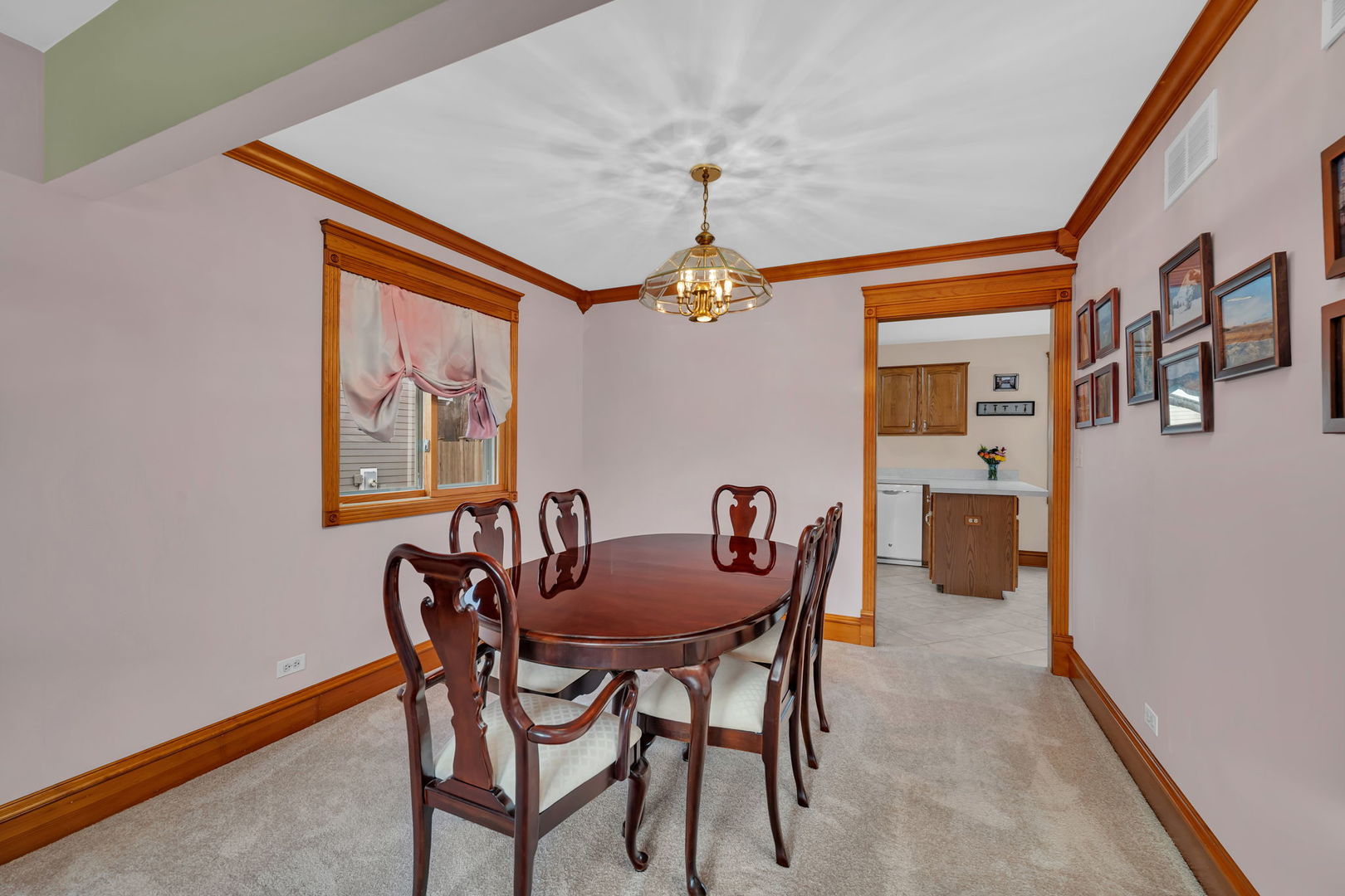 123 Fox Chase Drive, Oswego, IL 60543