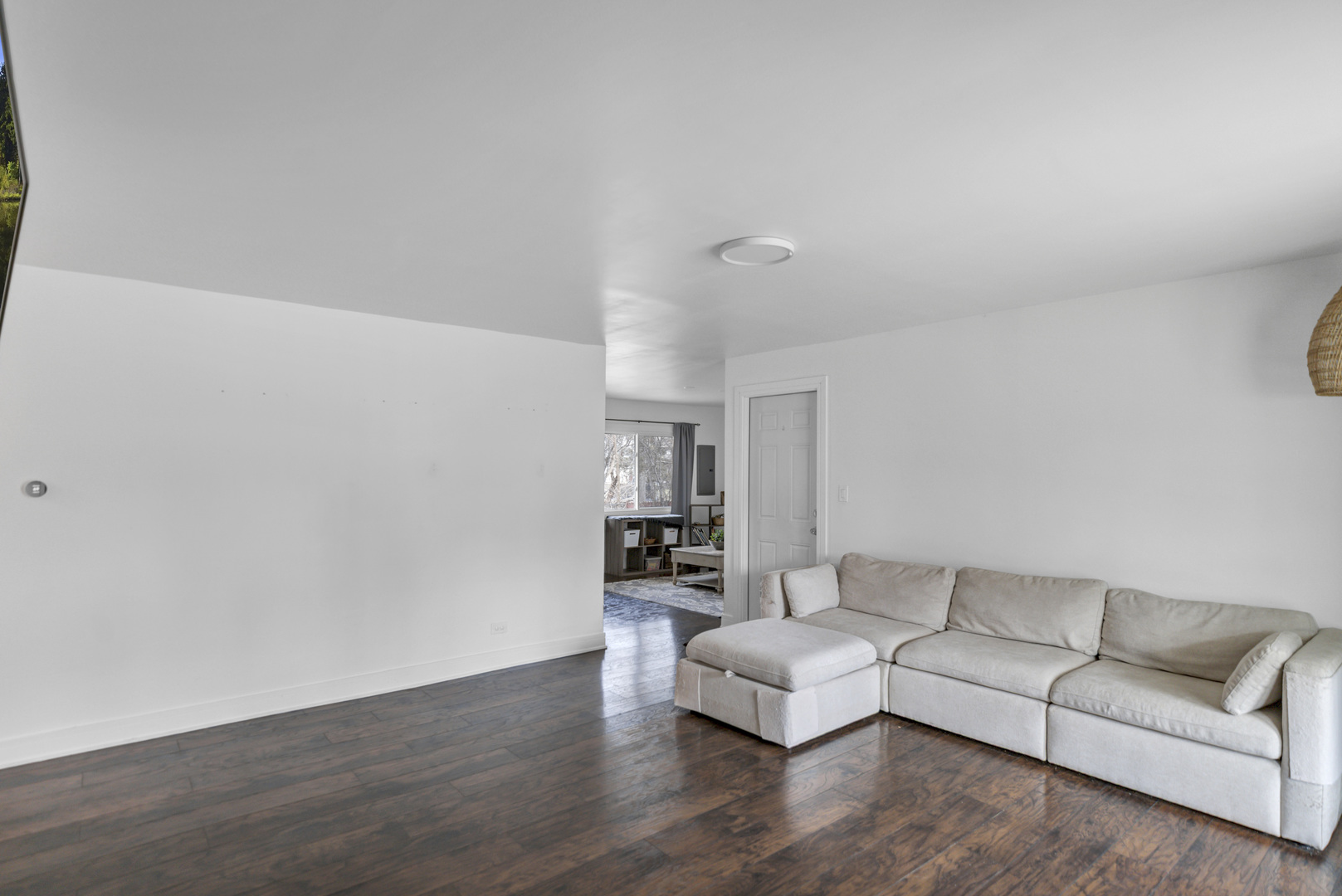 1005 Meadow Lane, Streamwood, IL 60107