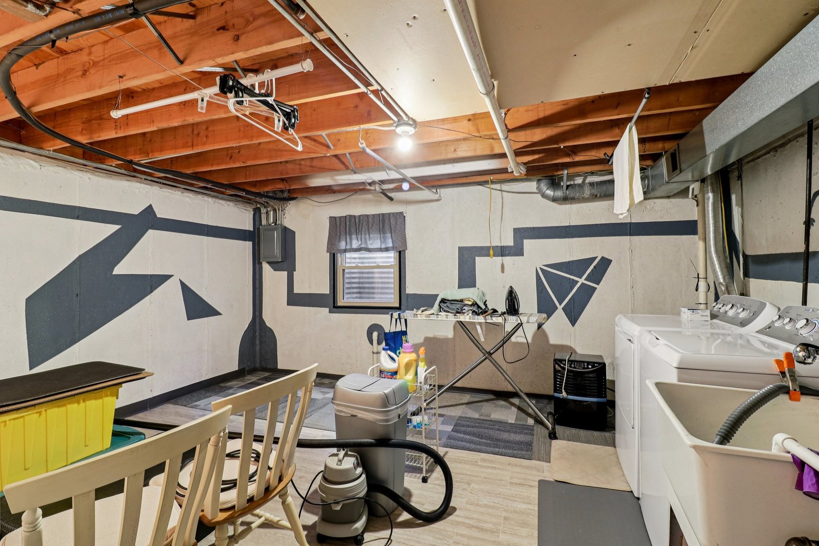 673 Cardinal Court, Grayslake, IL 60030