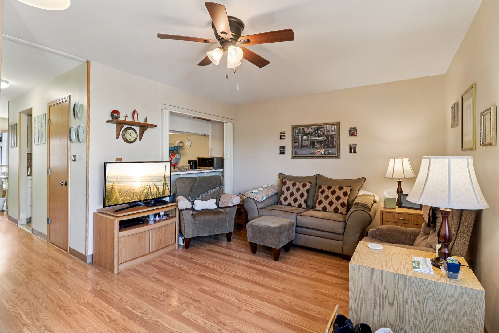 673 Cardinal Court, Grayslake, IL 60030