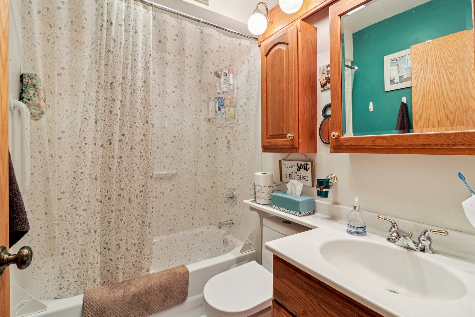 673 Cardinal Court, Grayslake, IL 60030