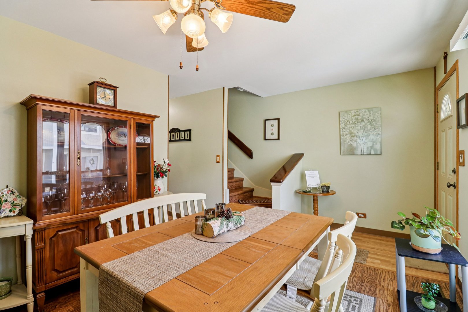 673 Cardinal Court, Grayslake, IL 60030