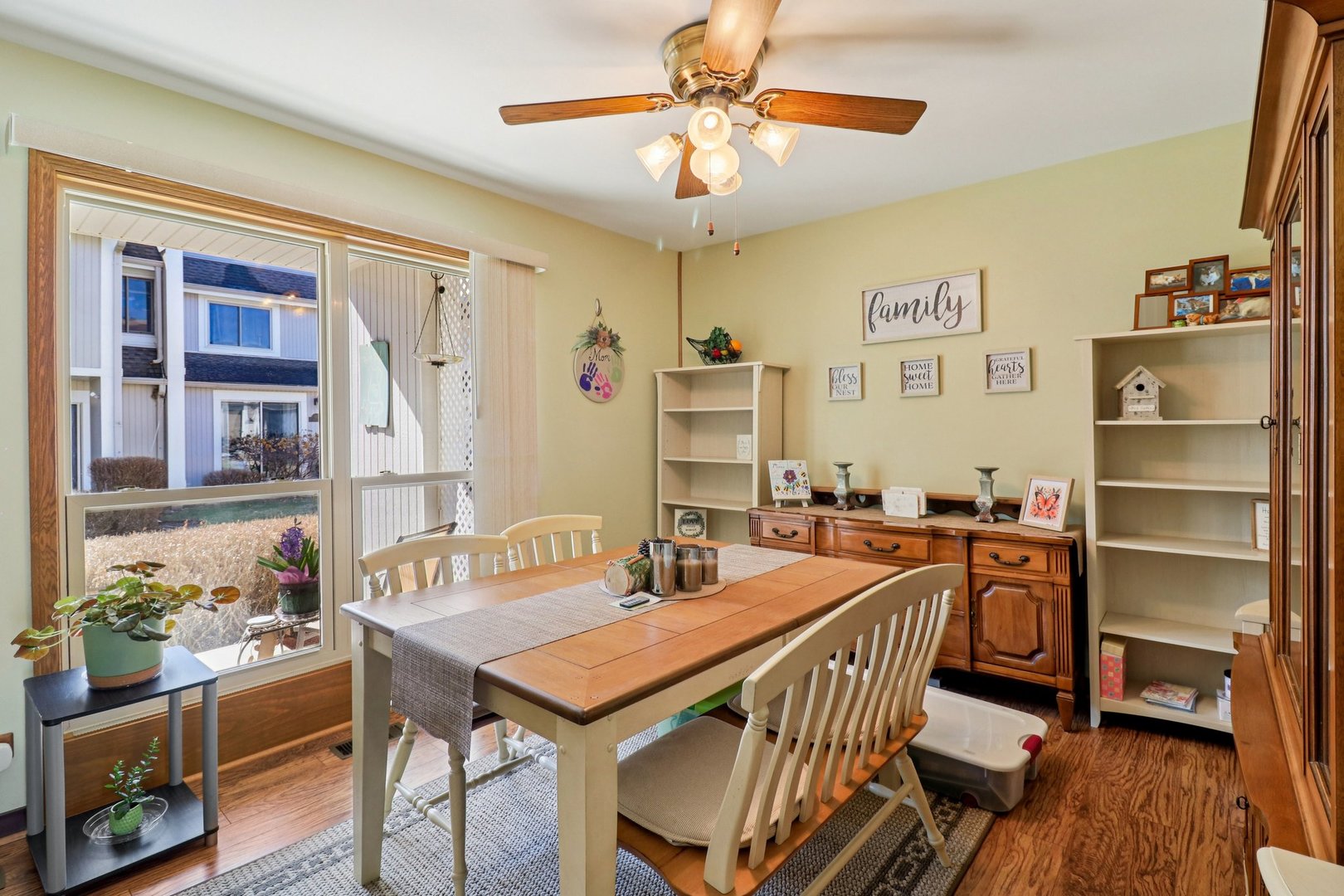 673 Cardinal Court, Grayslake, IL 60030